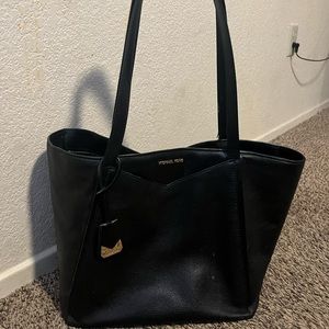 Black Michale Kors tote bag